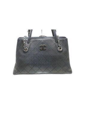 Chanel Caviar Leather Quilted 2-Way Chain Handbag